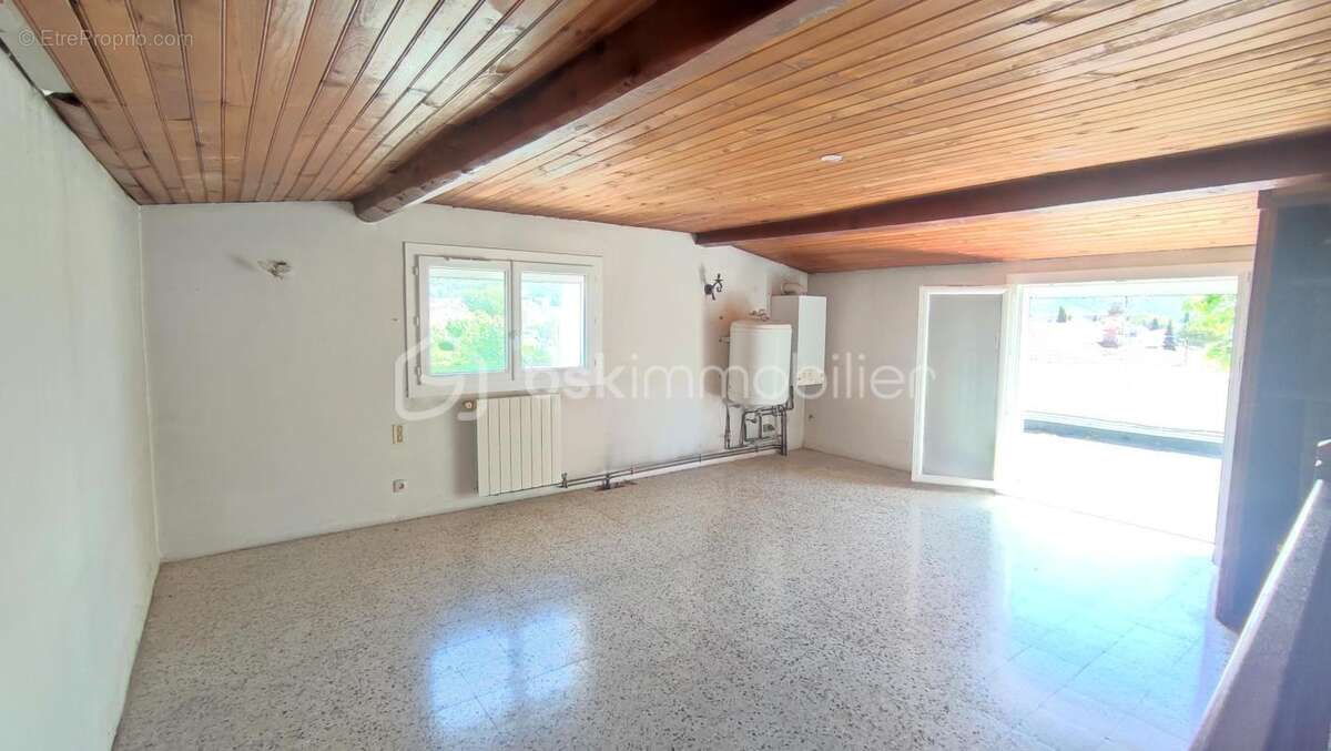Maison à ROGNAC