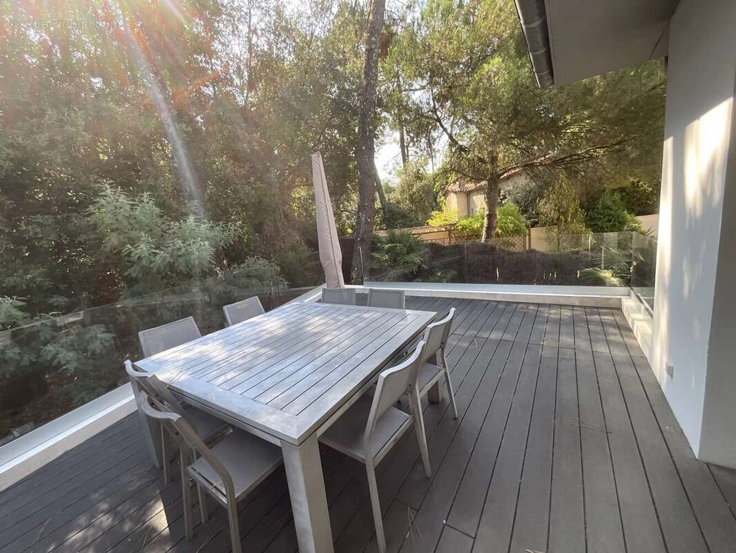 Villa contemporaine de 230 m² - photo 24