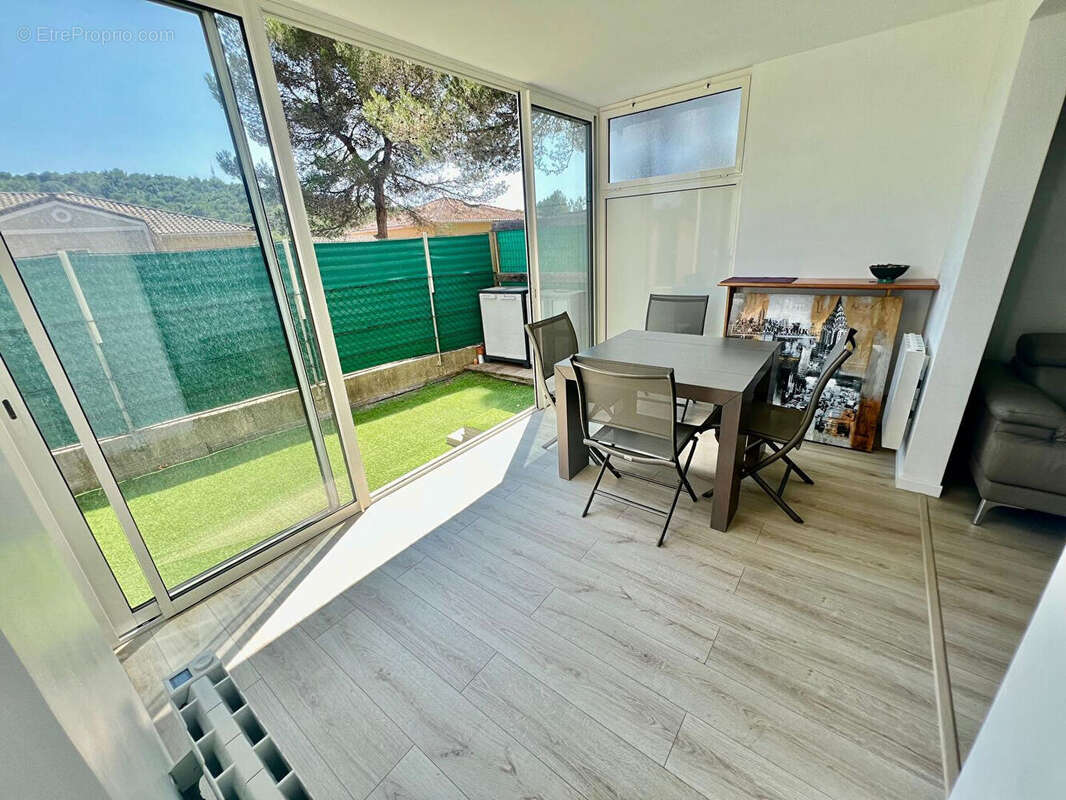 Appartement à MOUGINS
