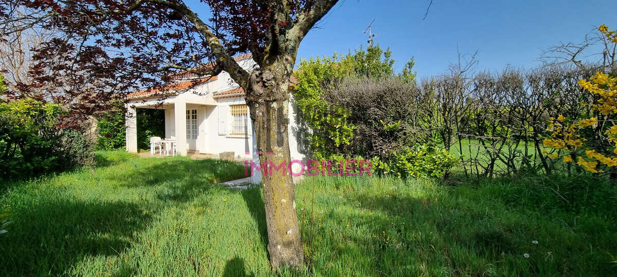 Maison 66 m² à Lapalud  - photo 2