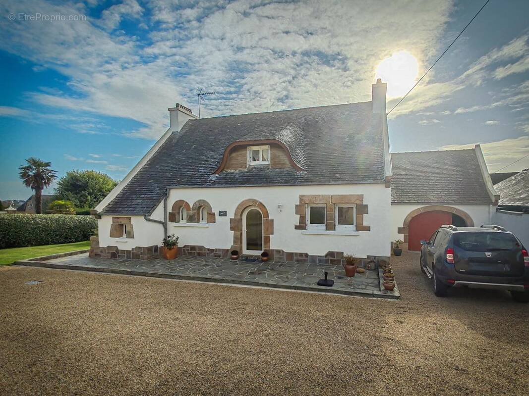 Maison à PLOUGASNOU