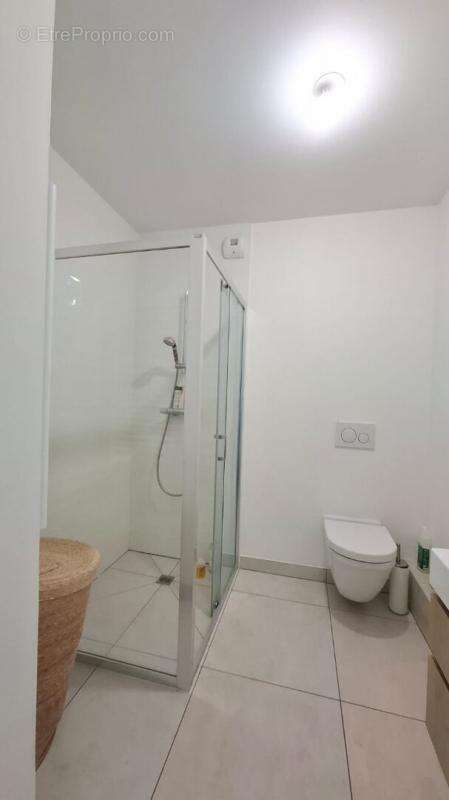 Appartement à PARIS-20E