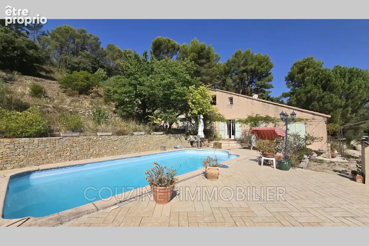 Maison à LE CASTELLET