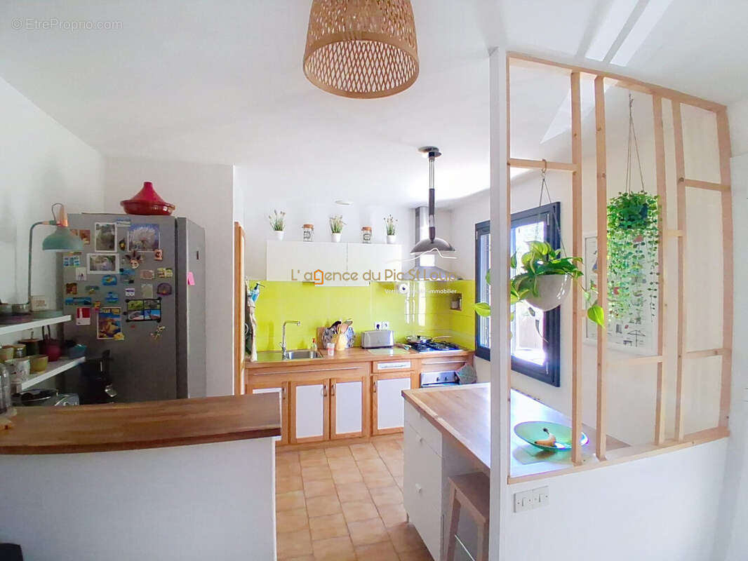 Maison 100 m² à Saint-Gely-Du-Fesc  - photo 4