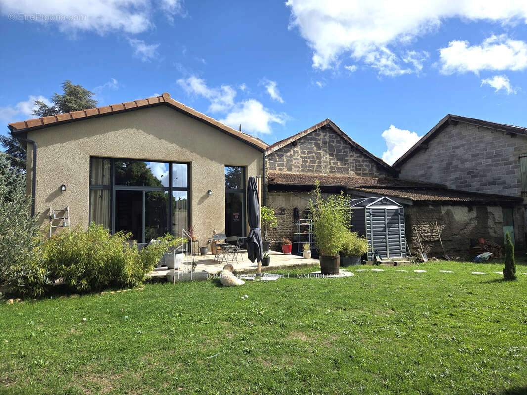 Maison à MARGES