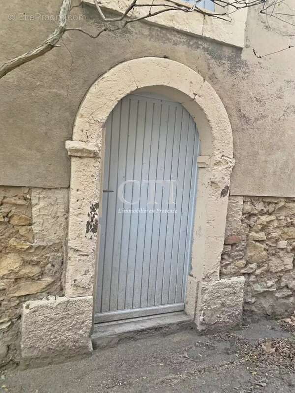 Maison à VAISON-LA-ROMAINE