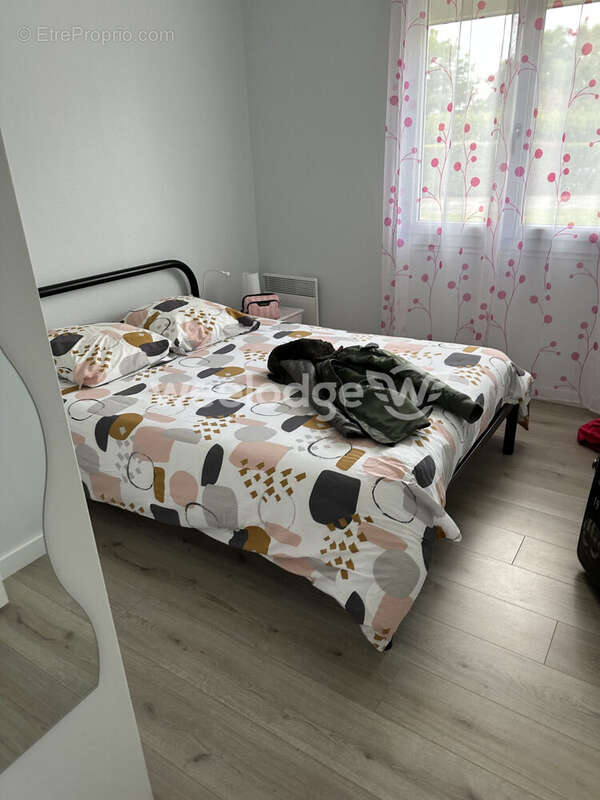 Maison à DENEUILLE-LES-CHANTELLE