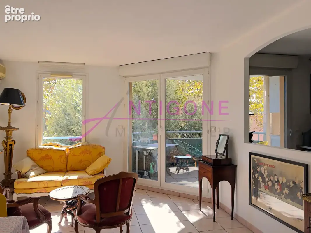 Appartement à SANARY-SUR-MER