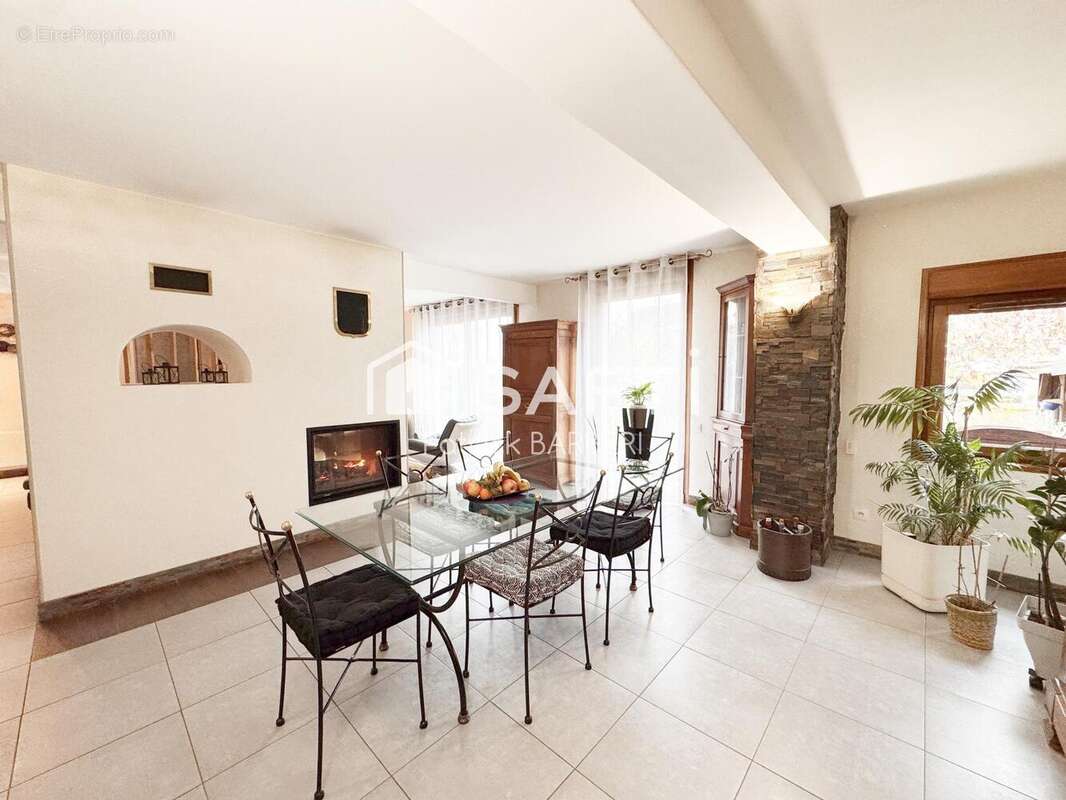 Photo 6 - Maison à VERNEUIL-SUR-SEINE