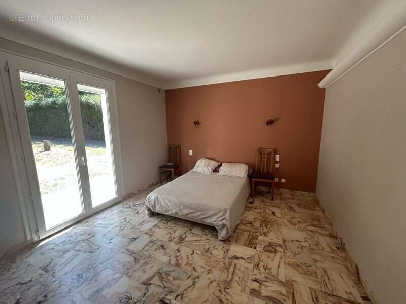 Maison 212 m² à Marsac-Sur-L'isle  - photo 7