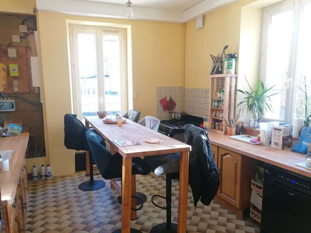 Maison à SAINTE-FLORINE