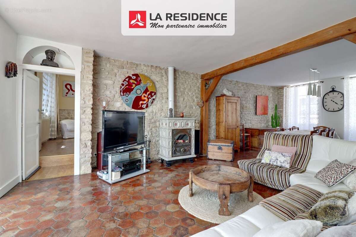 Maison 262 m² à Maule  - photo 3