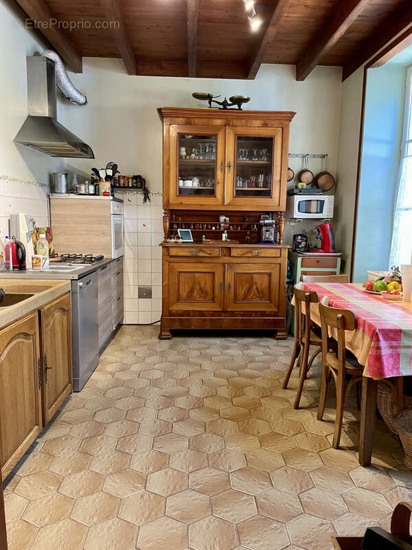 Maison à SAINT-SAVINIEN