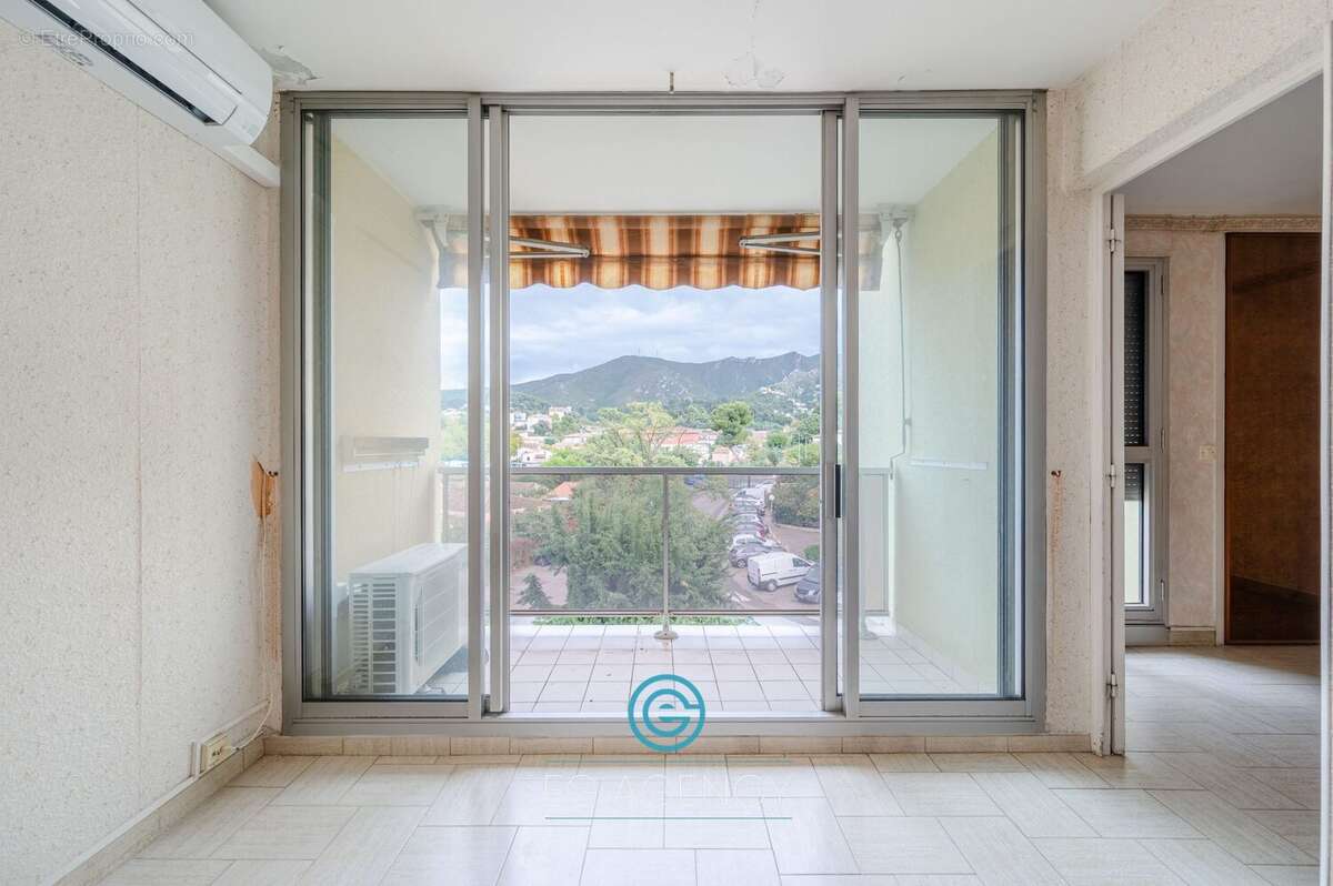 Appartement à MARSEILLE-10E