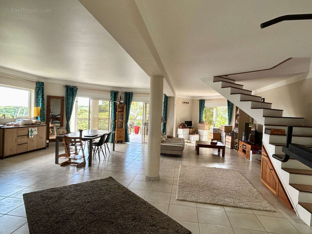 Maison à L'ETANG-SALE