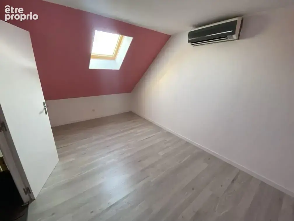 Maison 7 pièces 110 m² à vendre à Mayenne (53100) - photo 9