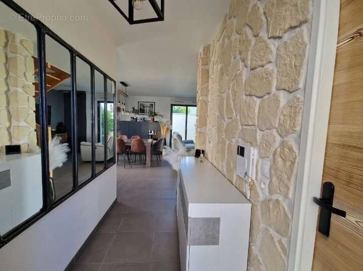 THIAIS - Maison moderne (2019) et familiale proche toutes commodités - photo 3