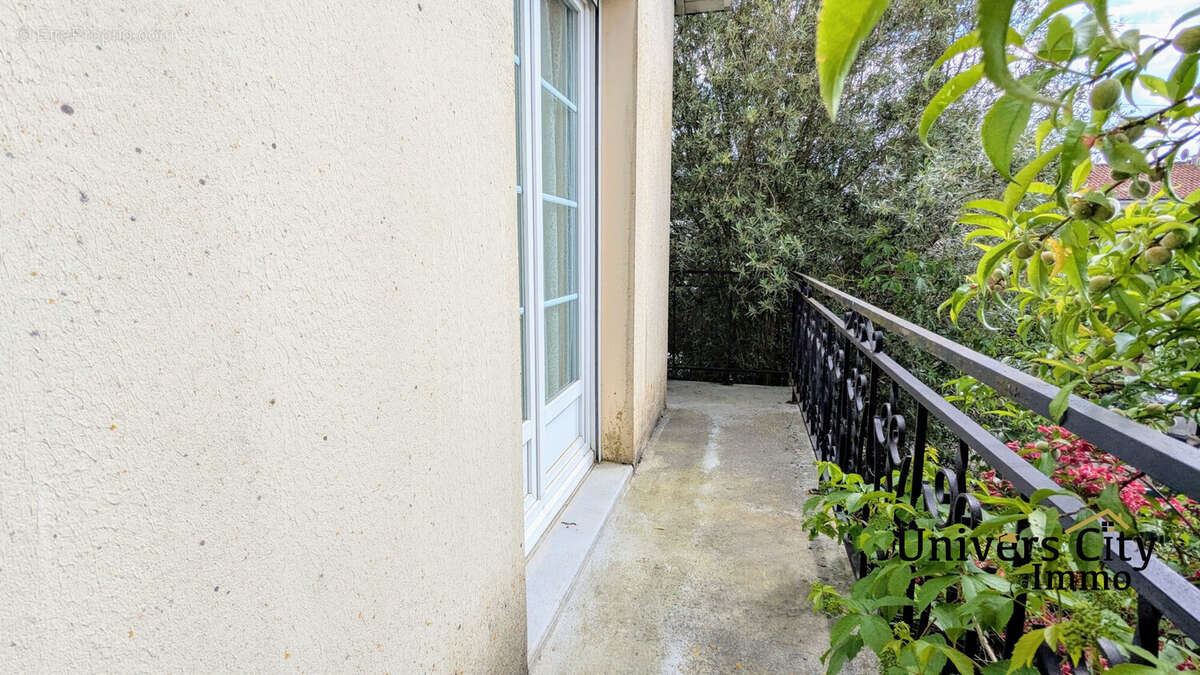 Maison à SAINT-SEBASTIEN-SUR-LOIRE