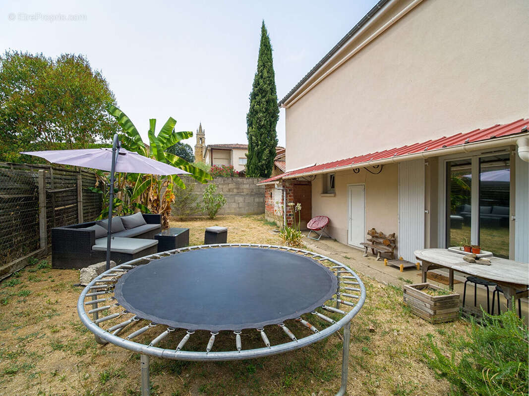Maison avec jardin et garage GEAUNE CENTRE - photo 8