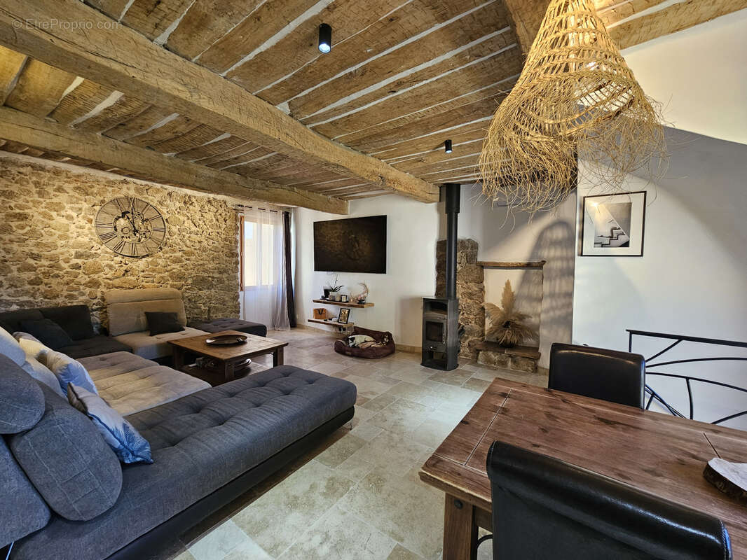 Maison à PLAN-DE-LA-TOUR