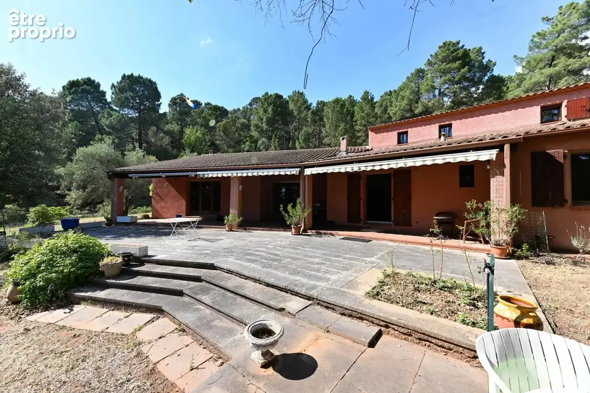 Maison 6 pièces 232 m² à vendre à Roussillon (84220) - photo 3