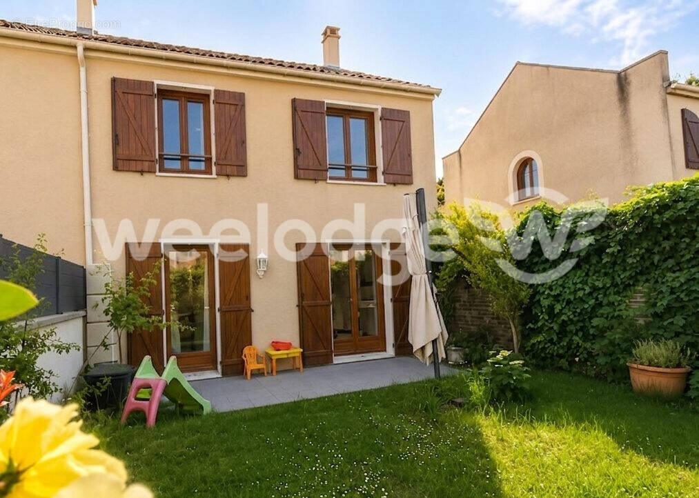 Maison à PLAISIR