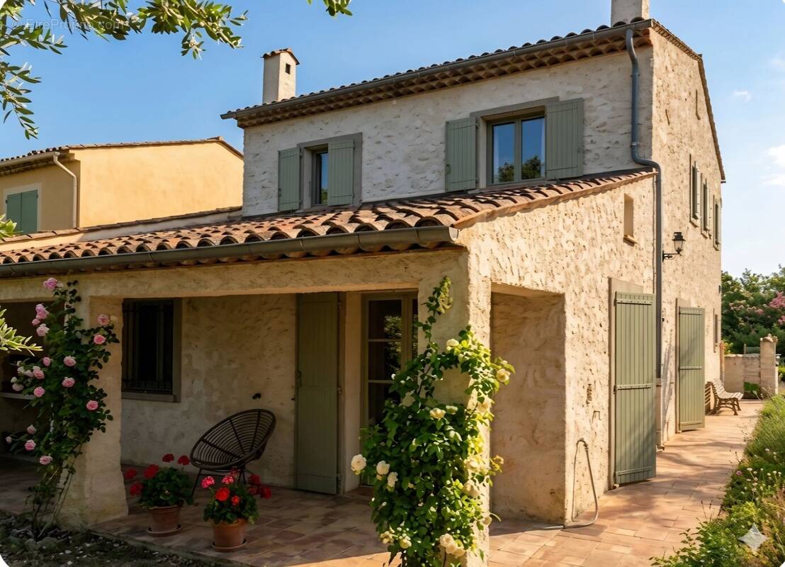 Maison à MONTAUROUX