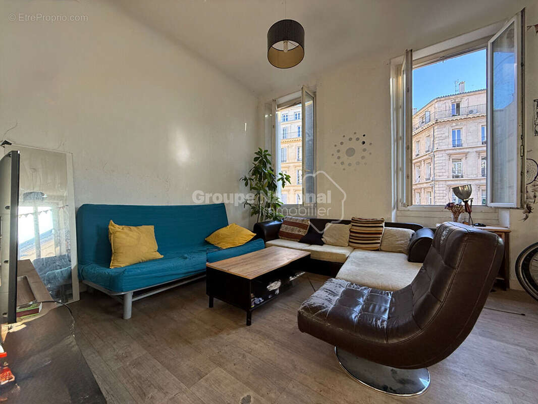 Appartement à MARSEILLE-1E