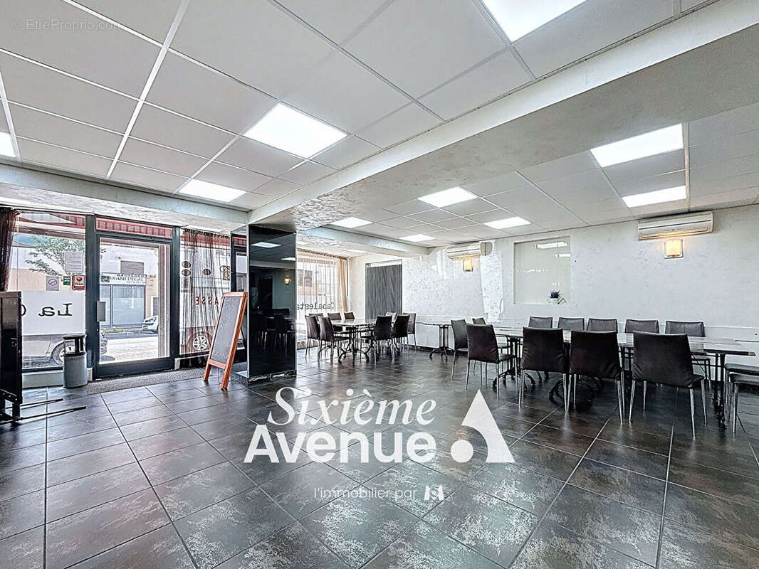 Commerce à DECINES-CHARPIEU