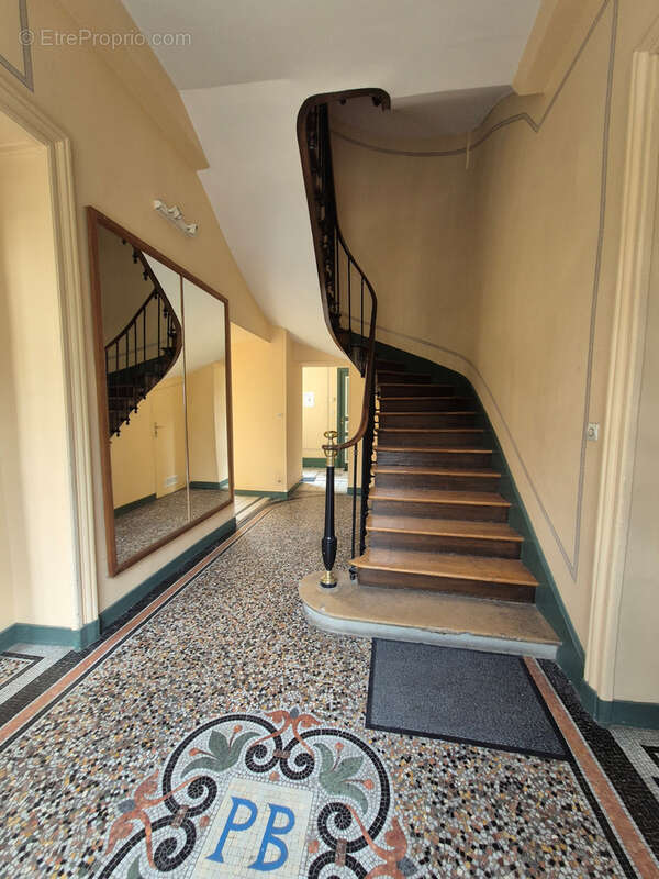 Appartement à FONTAINEBLEAU