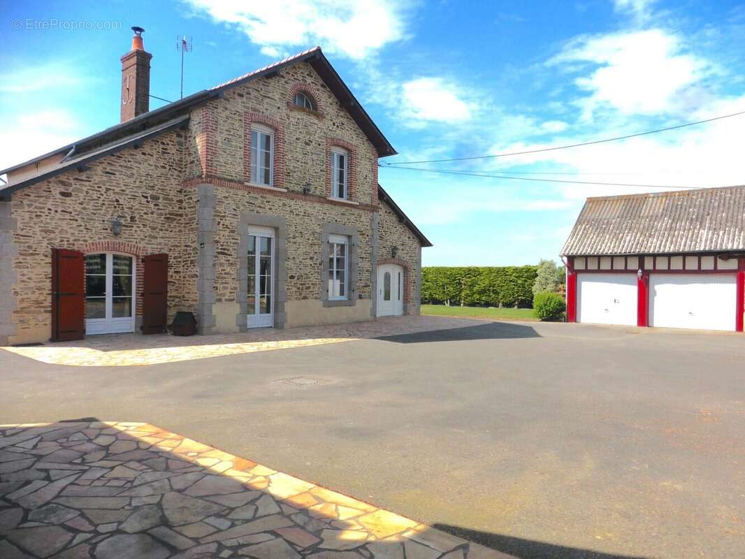Maison à LA GUERCHE-DE-BRETAGNE