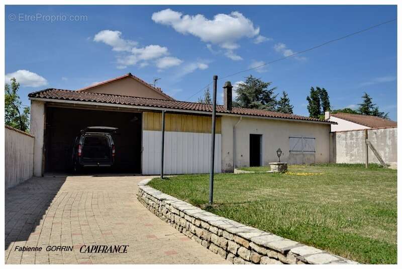 Maison à MOUGON