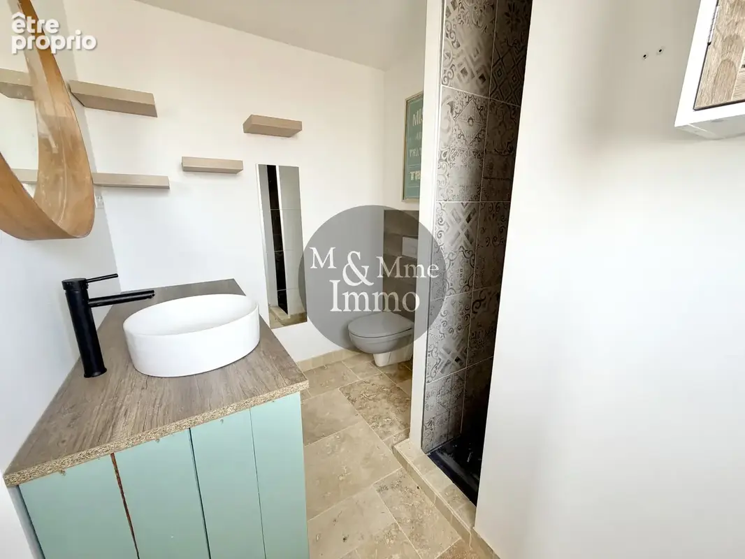 Appartement rénové avec toit-terrasse - photo 5