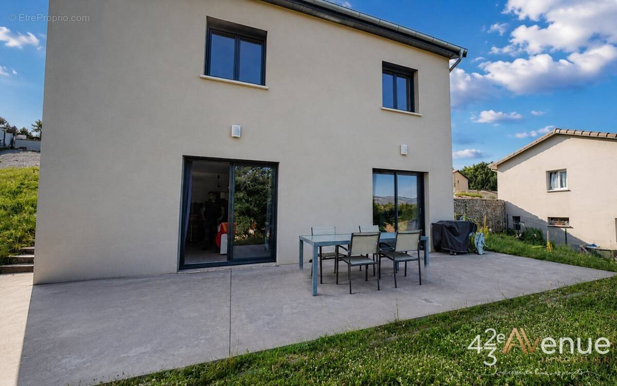 Maison à LA RICAMARIE