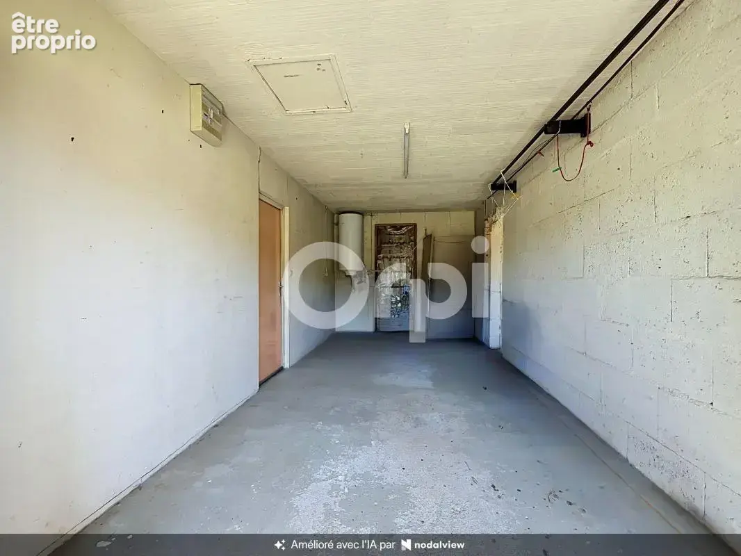  Petite maison en bon état général – Secteur résidentiel Sarliac‑sur‑l’Isle - photo 5