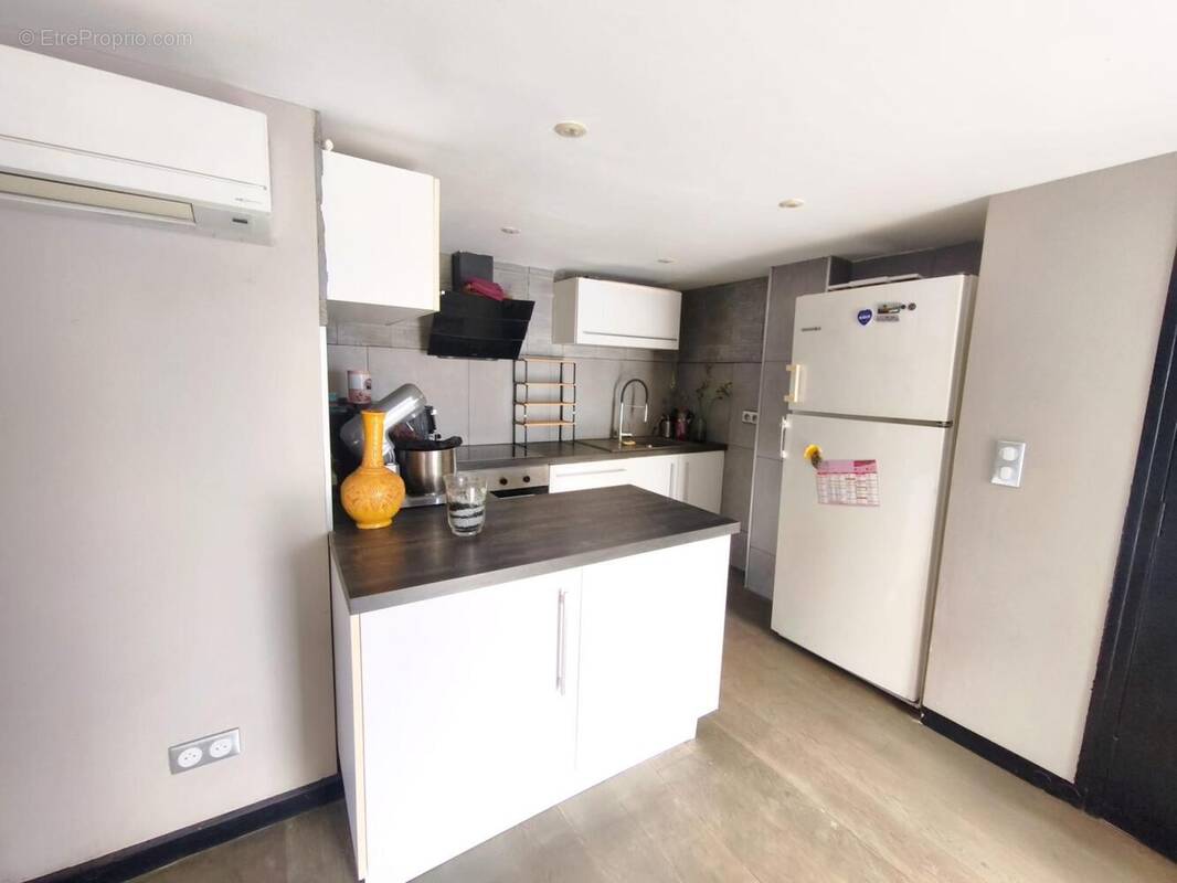 Appartement à MAUGUIO