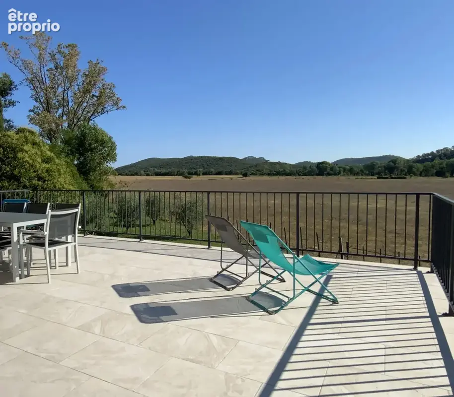 Propriété de 380 m2 avec vue panoramique sur les montagnes. - photo 3