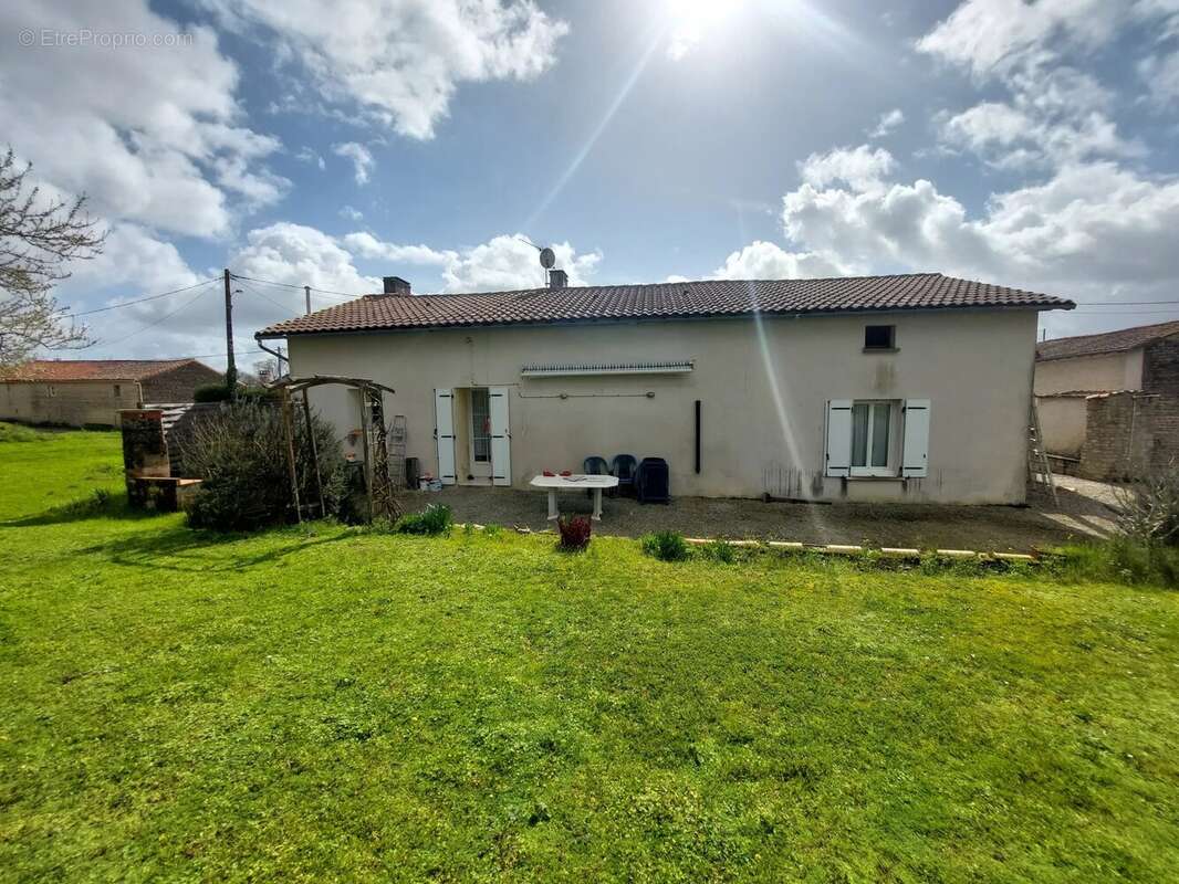 Belle longère avec grand jardin et garage indépendant - photo 16