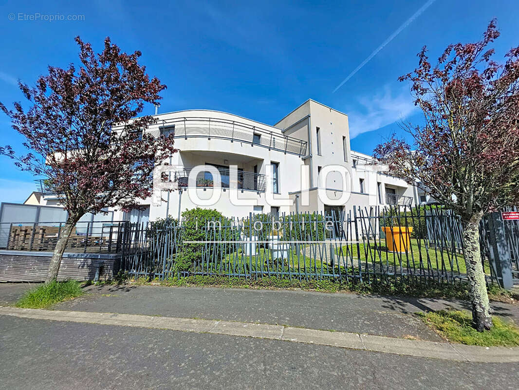 Appartement à DONVILLE-LES-BAINS