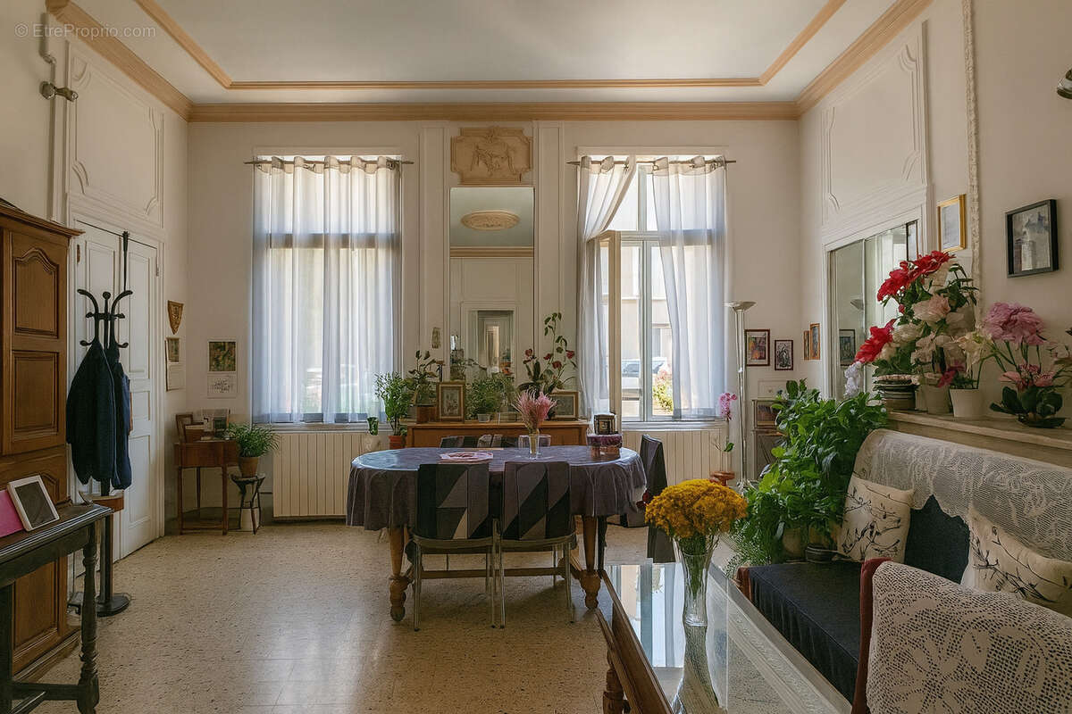 Appartement à GANGES