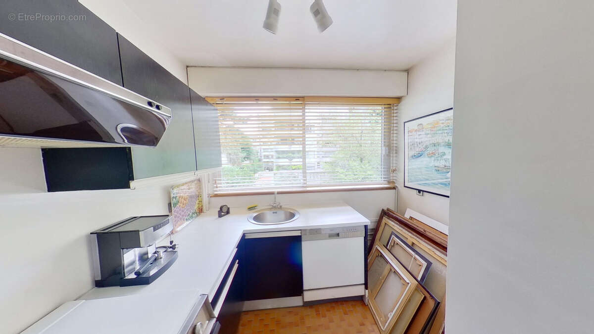 Appartement à PARIS-14E