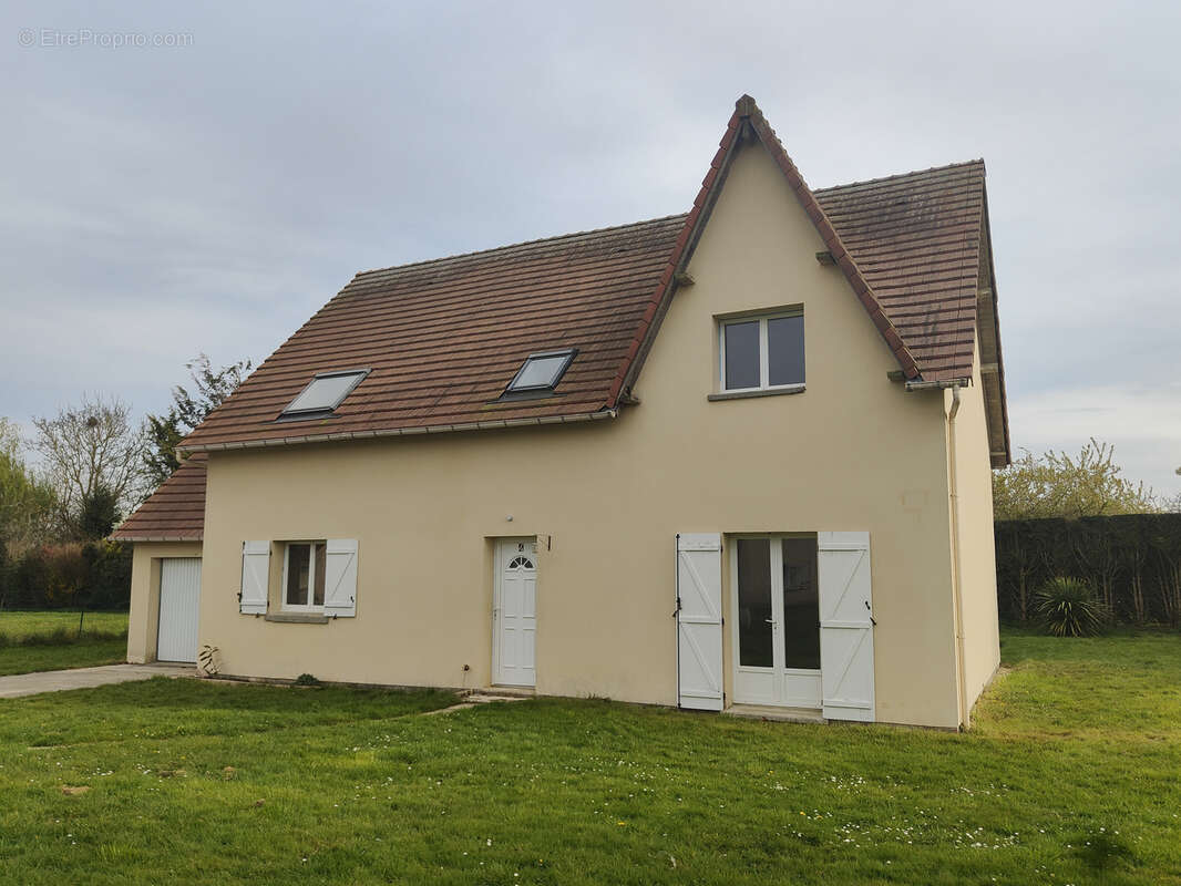 Maison à LA HAYE-MALHERBE