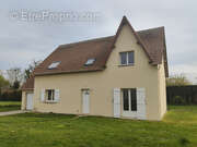 Maison à LA HAYE-MALHERBE