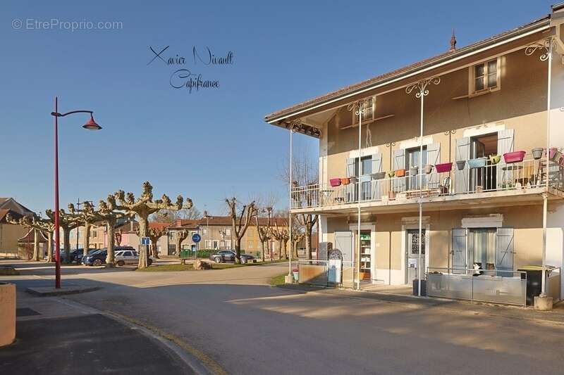 Maison à MONTREVEL-EN-BRESSE