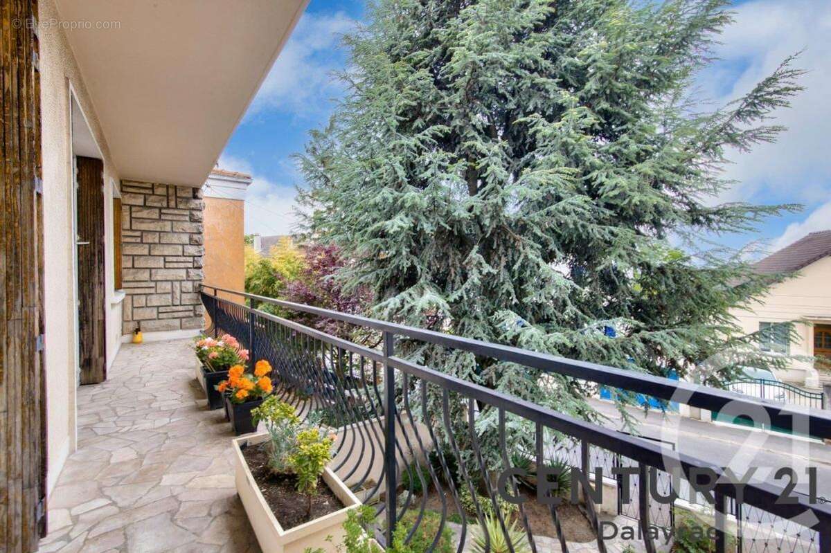 Maison à FONTENAY-SOUS-BOIS