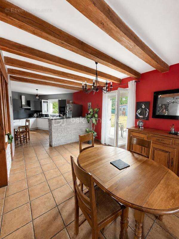 Maison 153 m² Bazincourt-sur-Epte - Grand salon lumineux et 5 chambres - photo 4