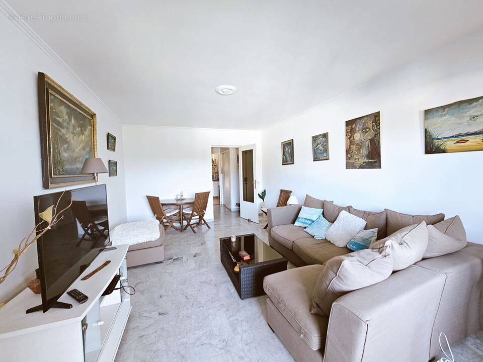 Appartement à LE CANNET