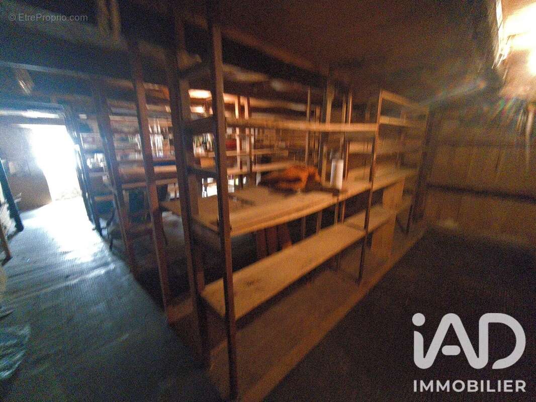 Commerce 43 m² à Revest-Du-Bion  - photo 9