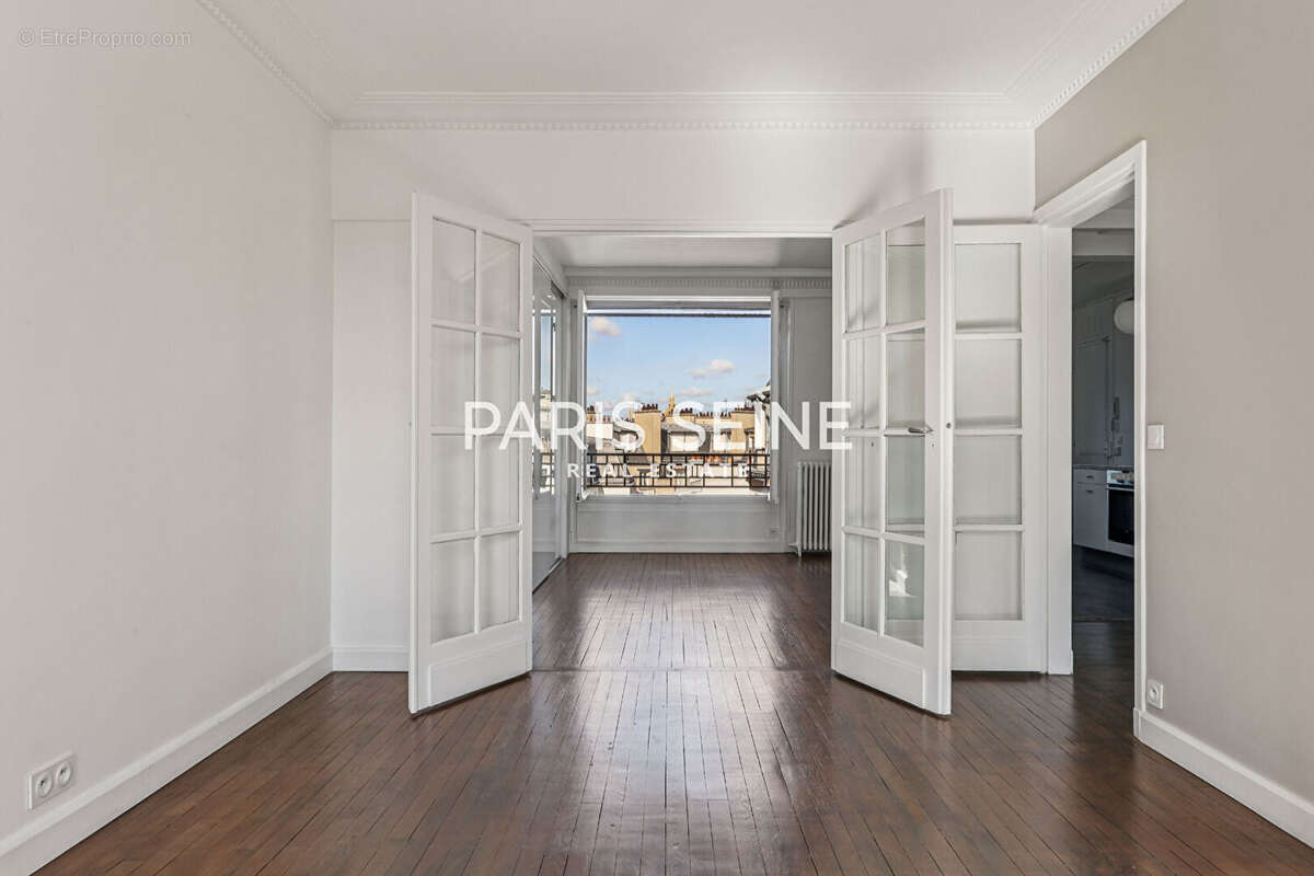 Appartement à PARIS-6E
