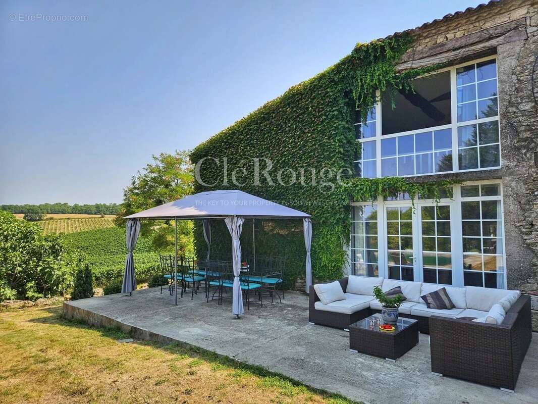 Vivre et entreprendre dans le Sud-Ouest de la France – Propriété de caractère avec gîte, appartement indépendant et piscine - photo 3